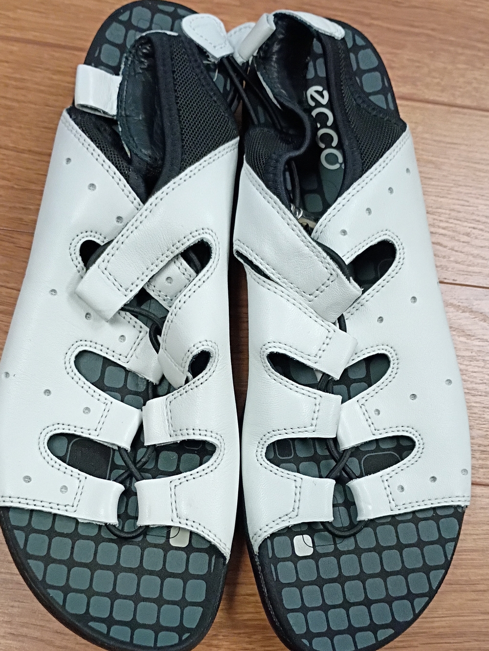 ECCO Women's White Leather Sport Sandals Toggle Lace Comfort Walking Shoes EU 40